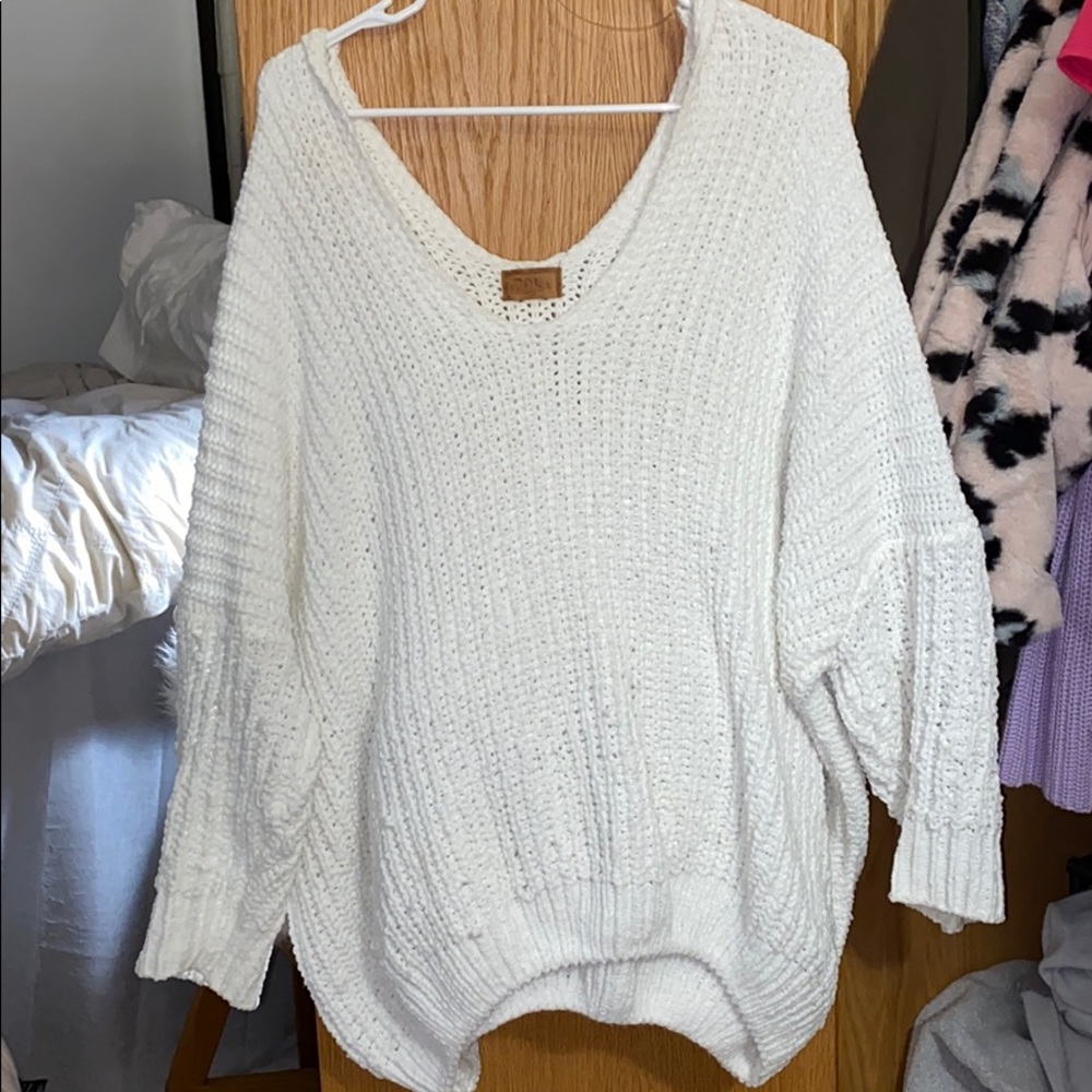 Baggy white sweater